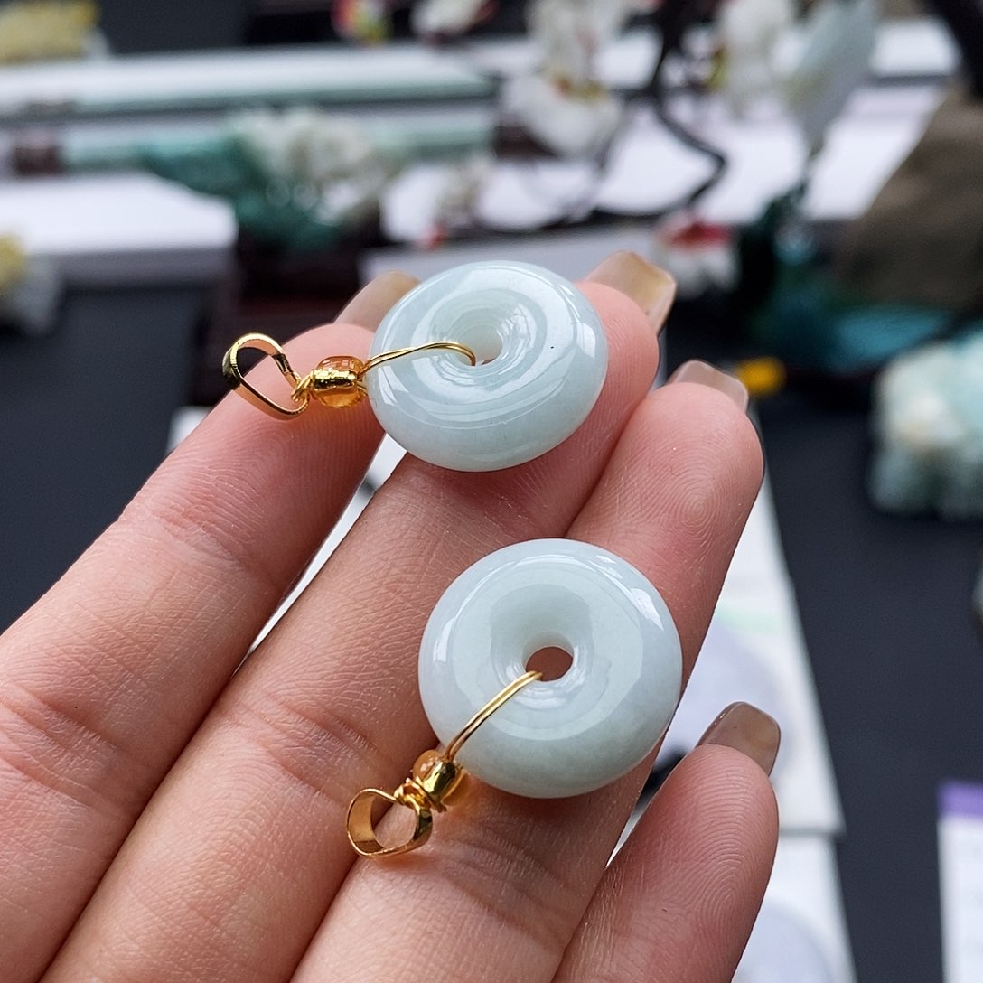 翡翠颈饰未镶嵌翡翠随机发一个