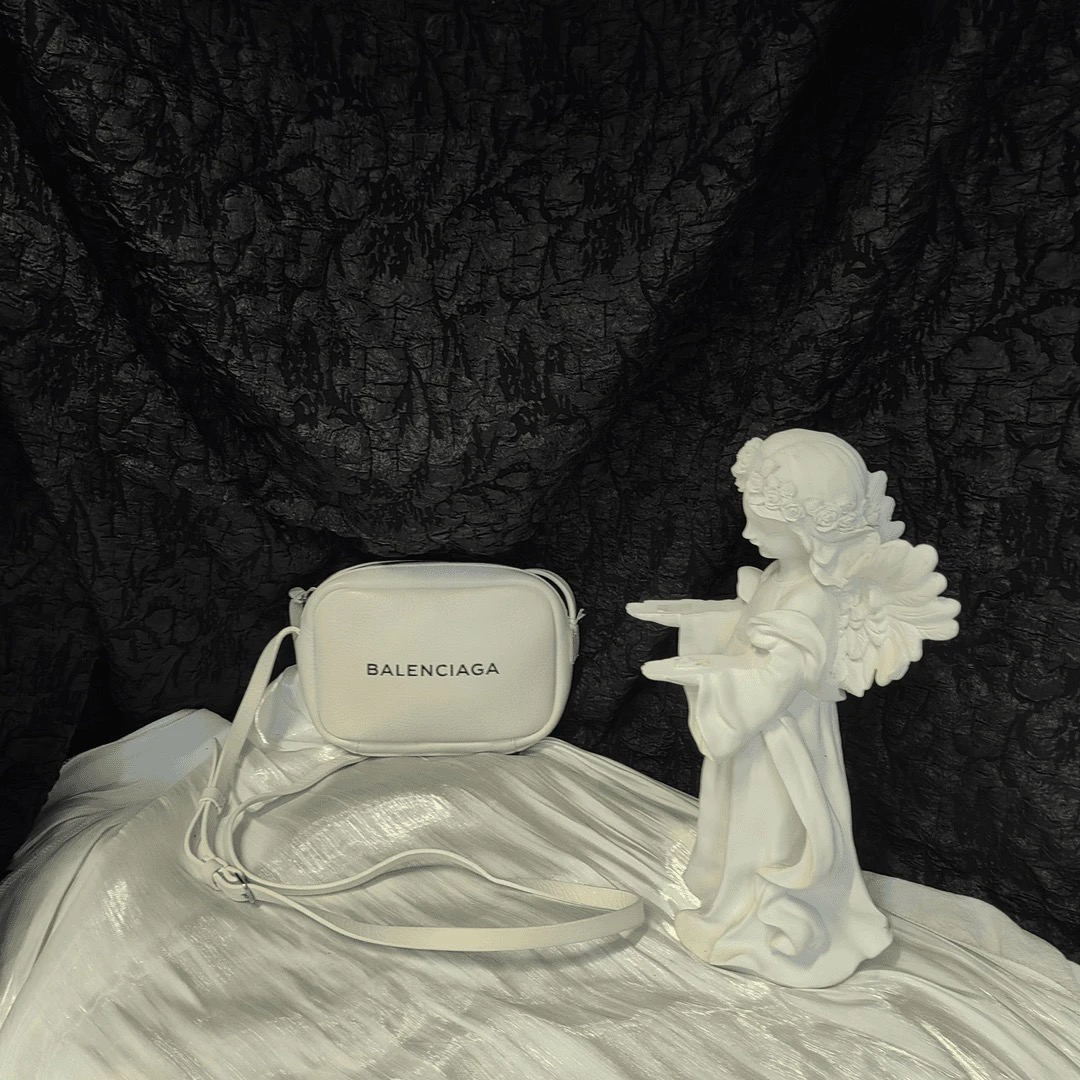 95新 Balenciaga/巴黎世家 大喜/米白色巴黎世家单肩包
