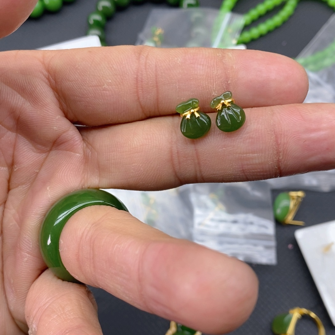 和田玉（碧玉）戒指银S925镀金镶嵌可*