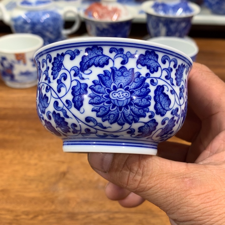 柴窑青花缠枝连主人杯