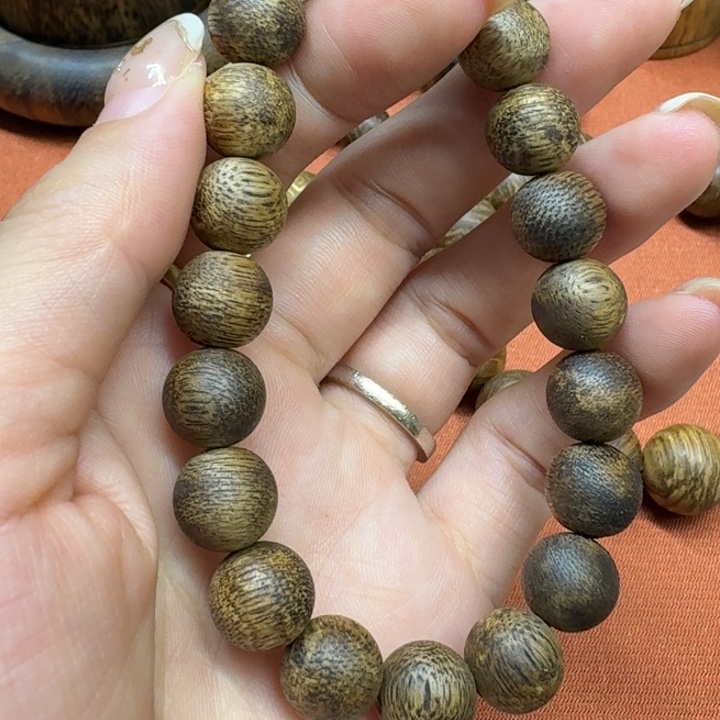 大叶紫檀（黑酸枝木类）