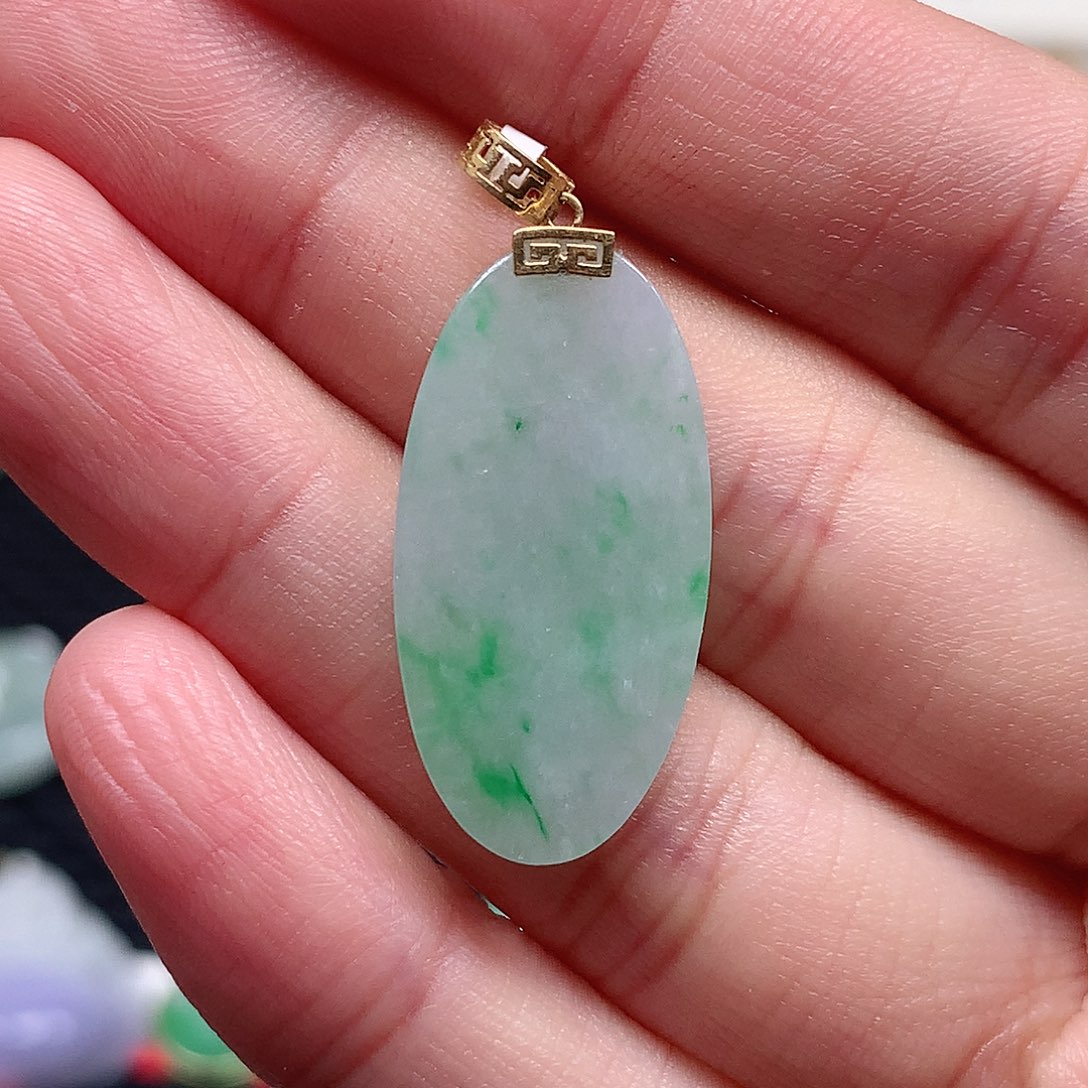 颈饰18K金镶嵌翡翠翡翠吊坠