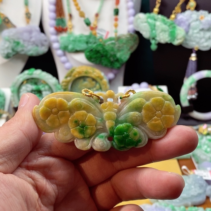 翡翠颈饰未镶嵌翡翠吊坠挂件