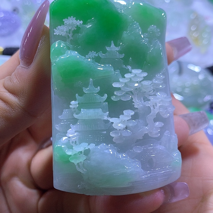 翡翠未镶嵌颈饰天然翡翠A货吊坠