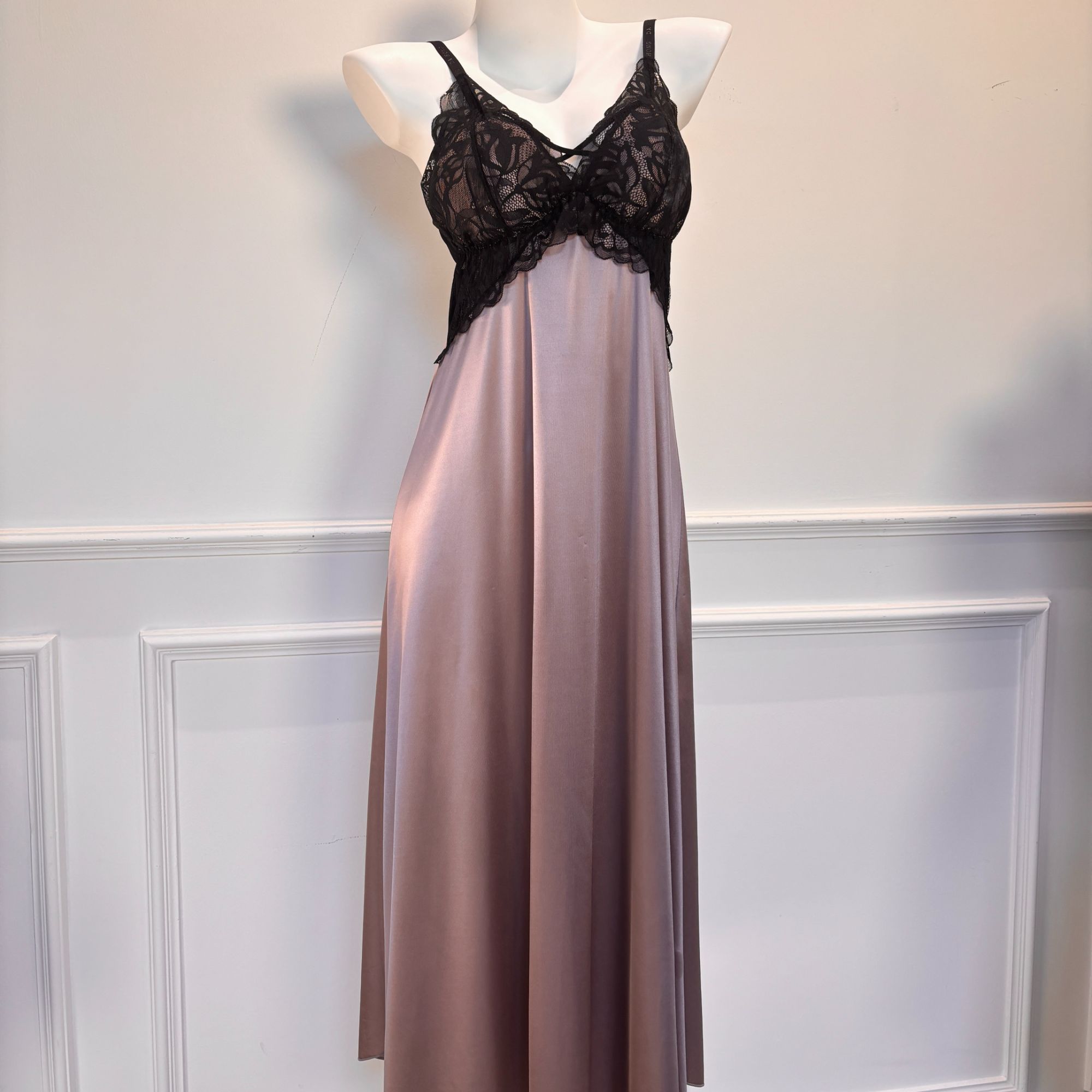 【大红定制】大码性感V长裙，美背时尚气质带胸垫睡裙，提胸聚拢显瘦