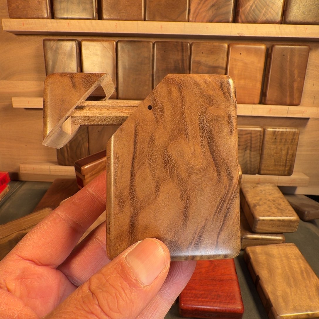 金丝楠木木烟盒粗支20支装