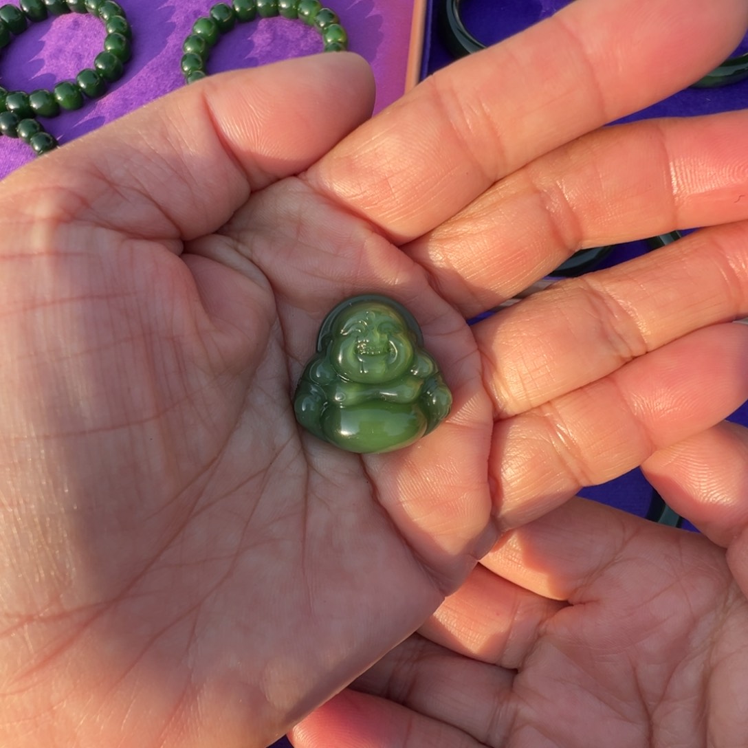 颈饰未镶嵌和田玉（糖玉）