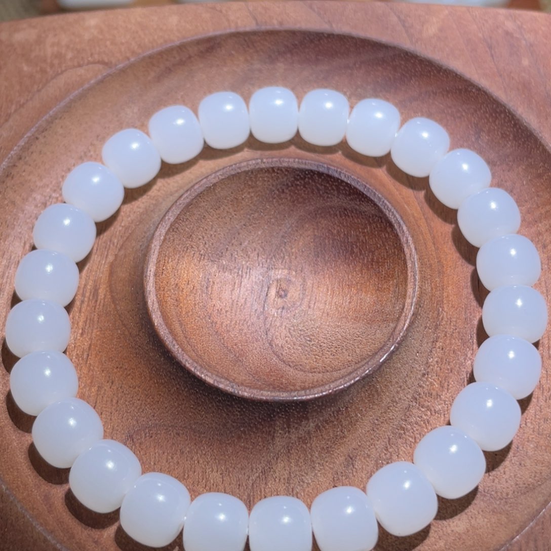 未镶嵌手链和田玉卡8