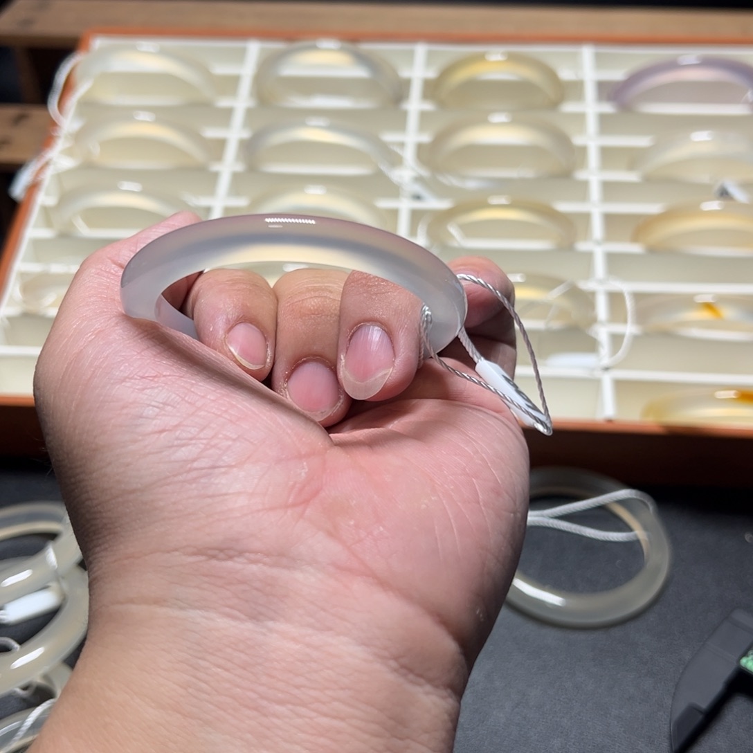 玛瑙/玉髓手镯未镶嵌鹤*渔