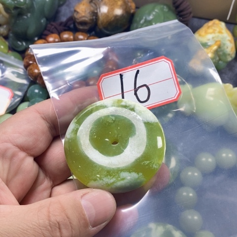 未镶嵌蛇纹石玉手链