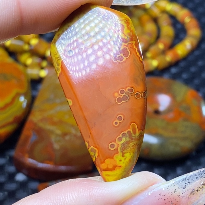 玛瑙/玉髓颈饰未镶嵌