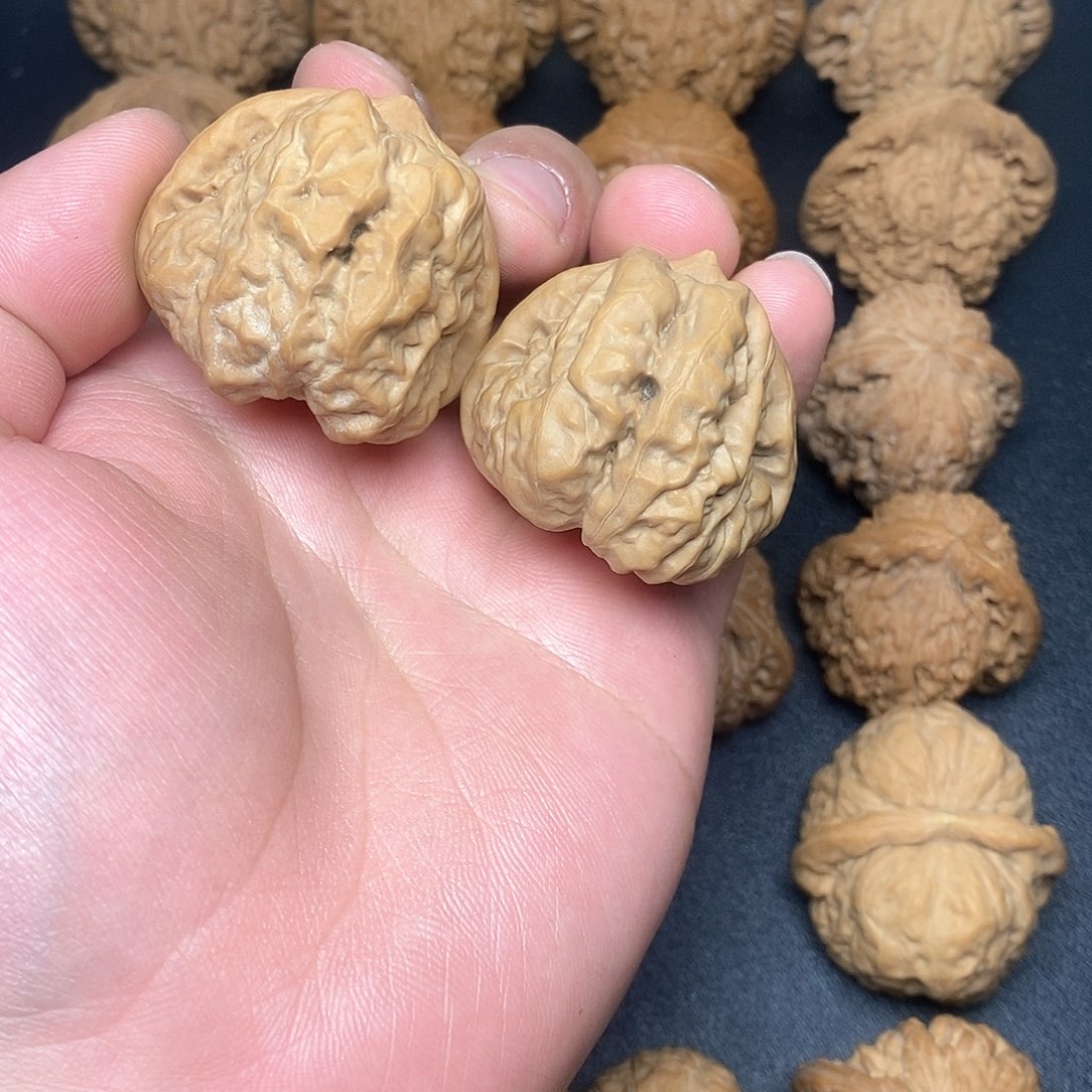 文玩核桃把件39四开背蛙