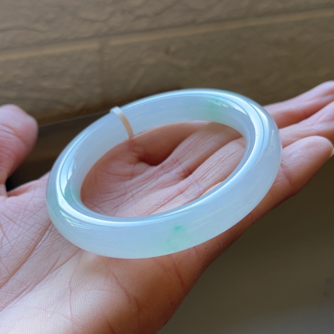 翡翠手镯未镶嵌51.8圈三天鉴赏期