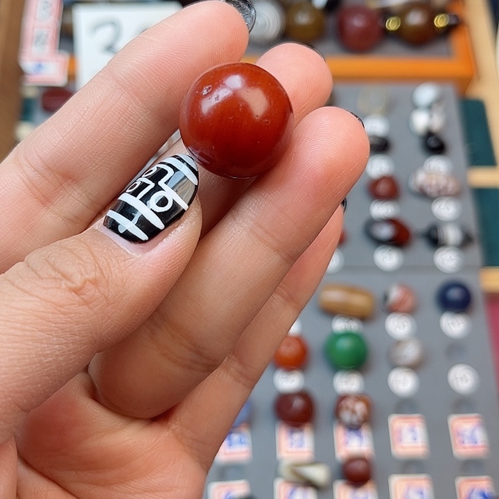 玛瑙/玉髓珠宝半成品未镶嵌马***来