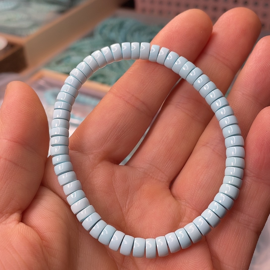 绿松石未镶嵌颈饰