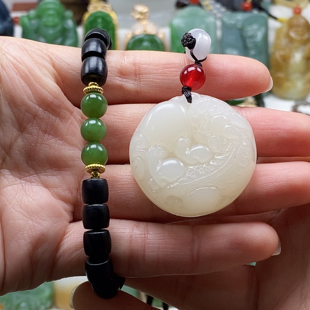 和田玉手串未镶嵌