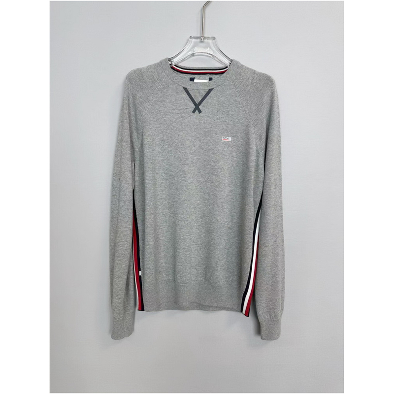 圆领长袖时尚百搭70