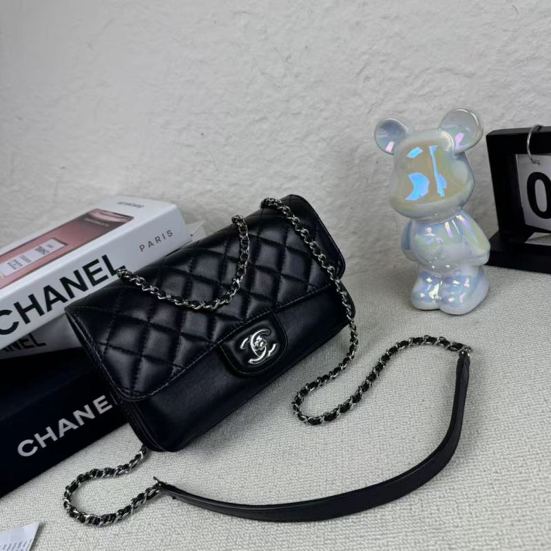 95新 Chanel/香奈儿 黑银菱格风琴链条单肩斜挎包底长20 16开带卡