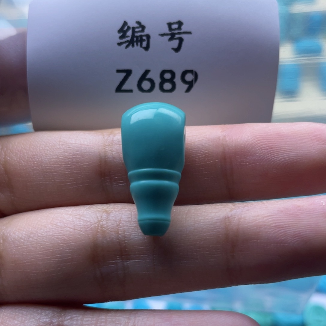 绿松石未镶嵌雕刻