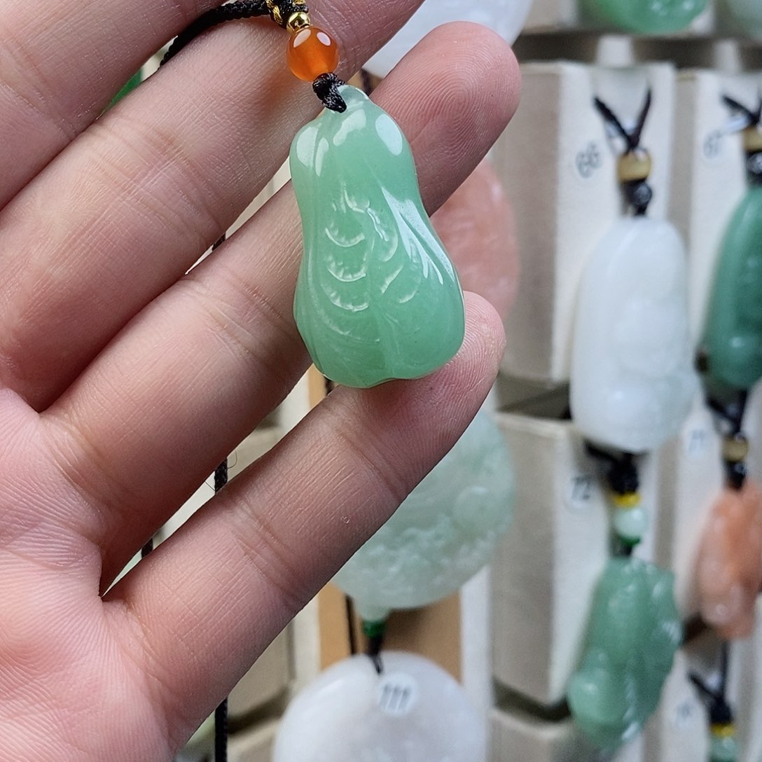 未镶嵌东陵石颈饰