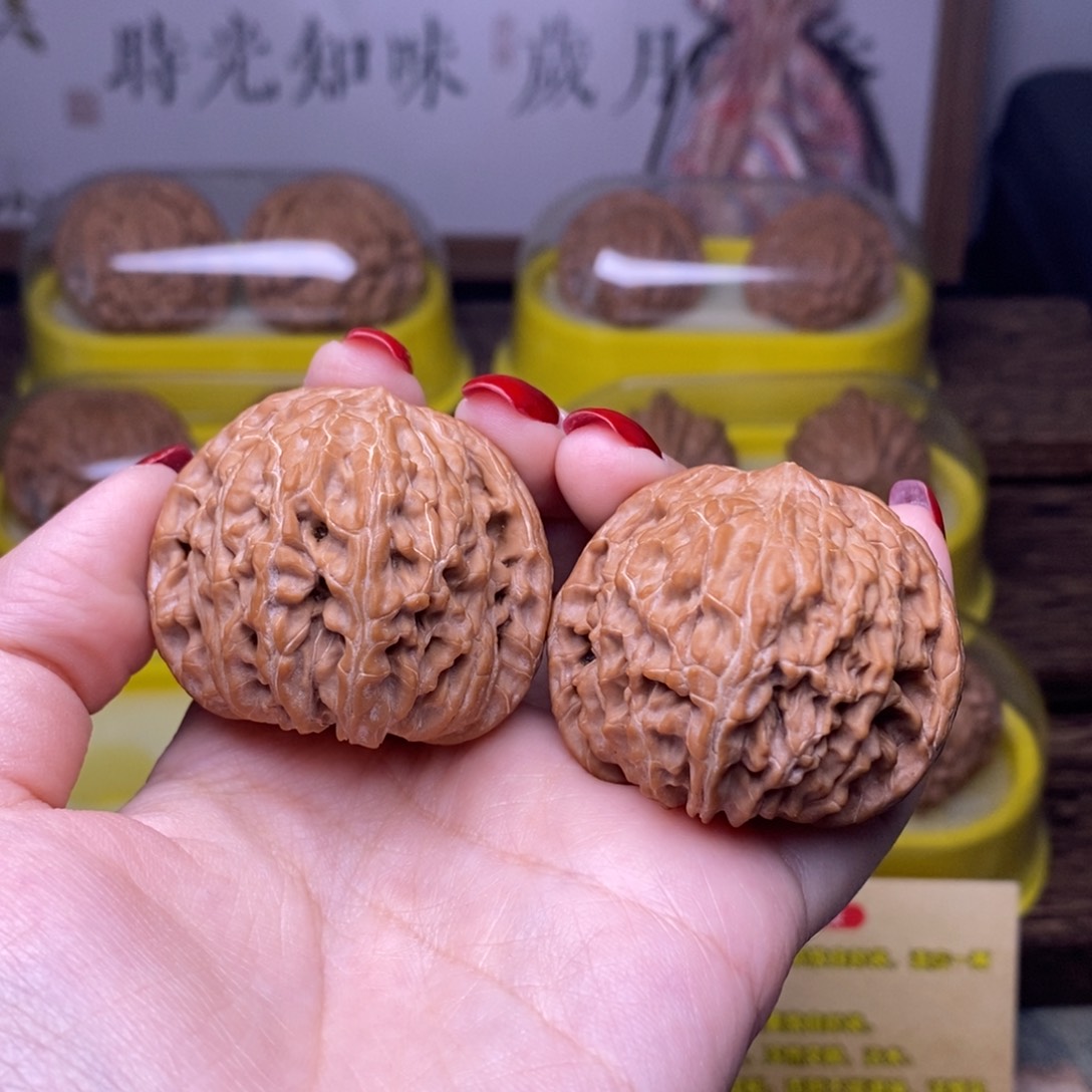 文玩核桃把件全品42尺山地磨盘1043