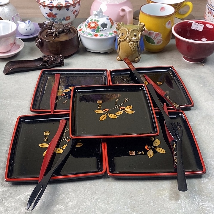 紫砂茶壶这个时候就有