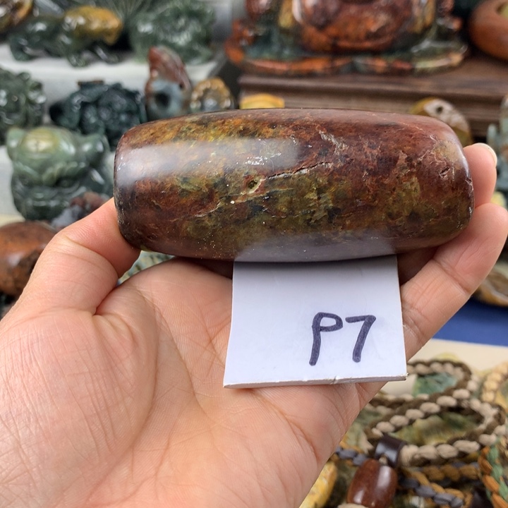 岫岩河磨玉（透闪石质玉）手把件有瑕未镶嵌