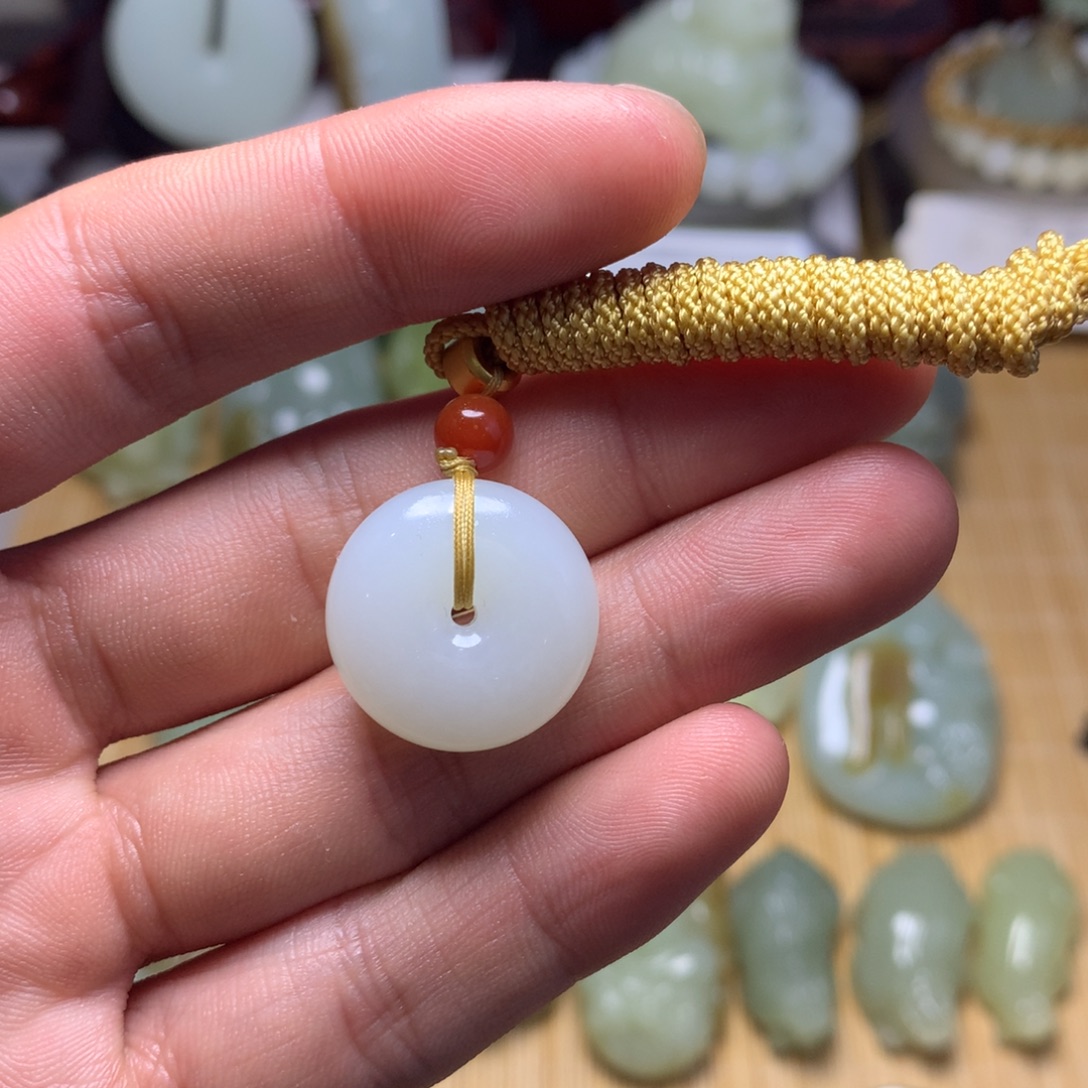 和田玉未镶嵌挂件