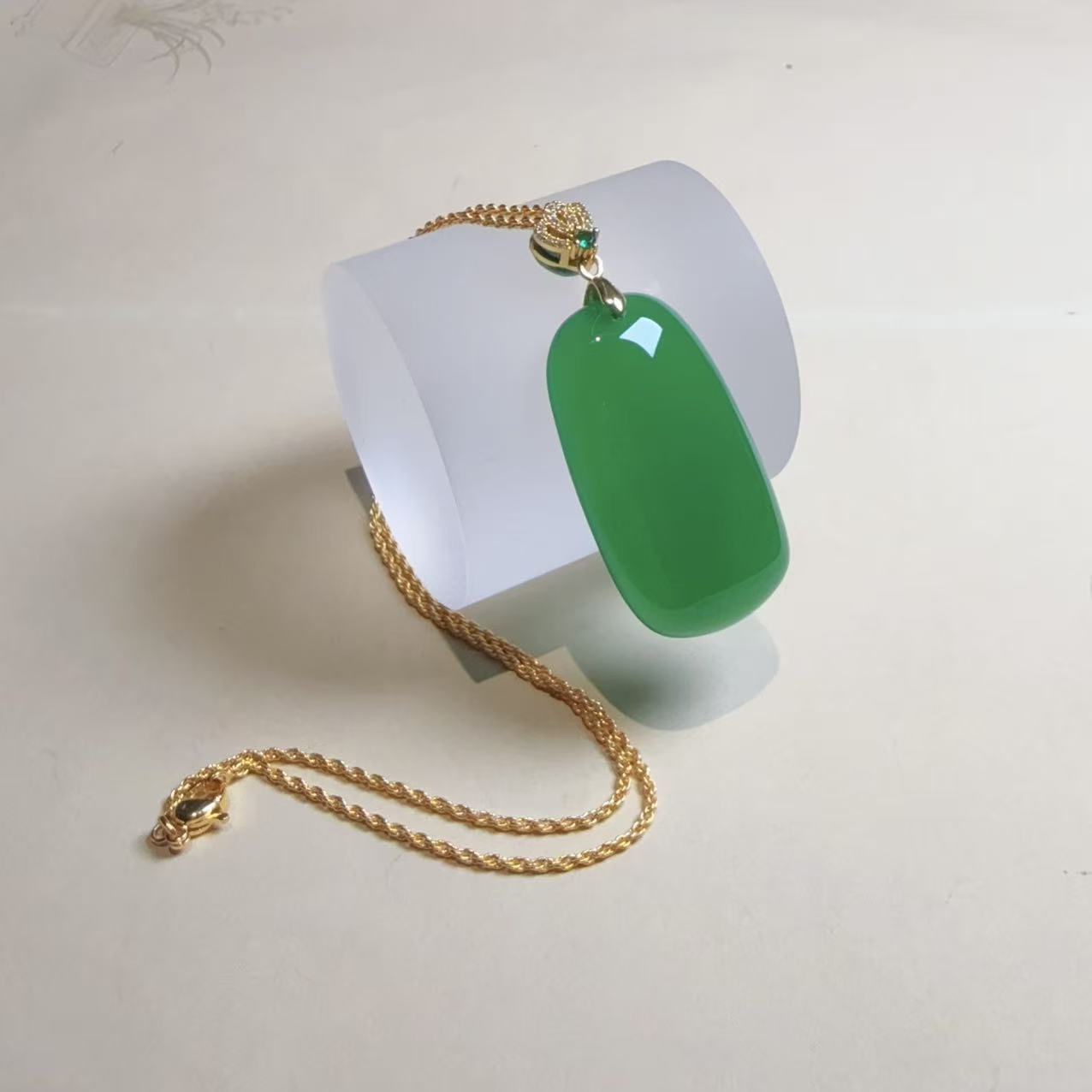 【佳思珠宝】满绿玛瑙平安无事牌吊坠-配链子-多样性只发一件