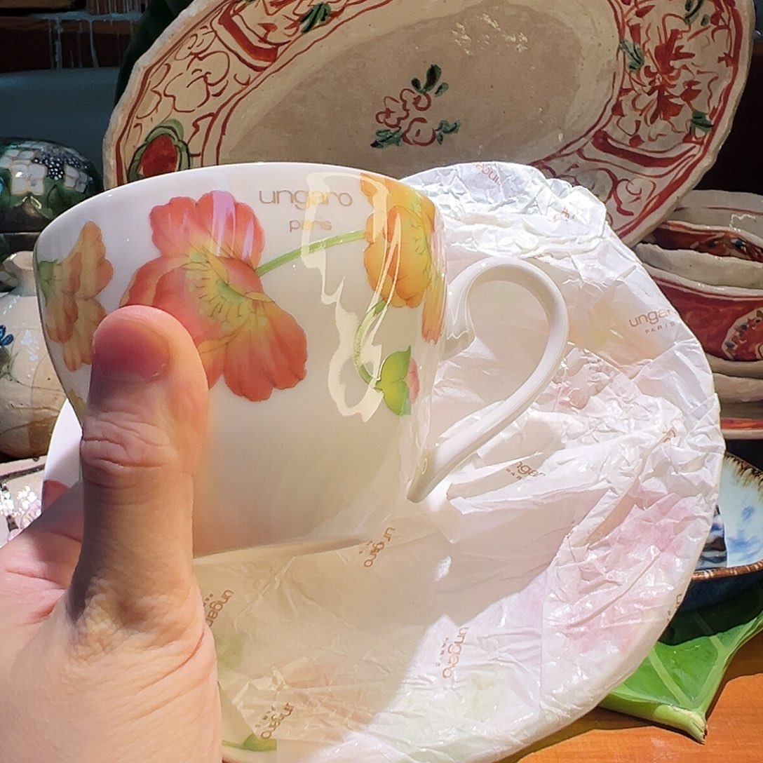 咖啡杯和茶杯是我们学校文化