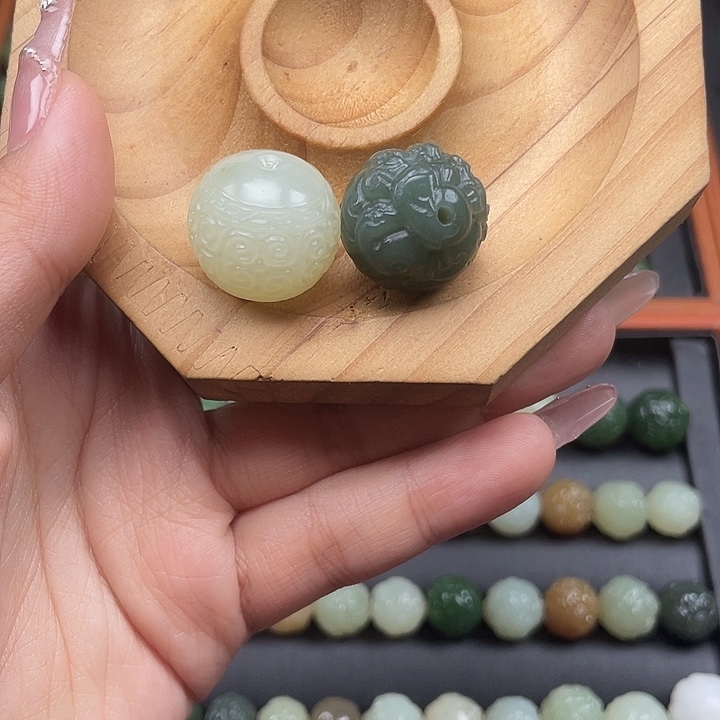 和田玉（糖玉）未镶嵌珠宝半成品