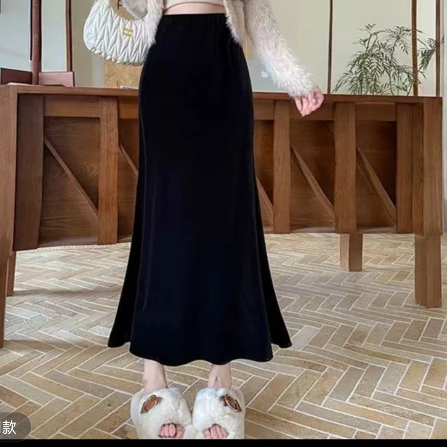 高腰显瘦丝绒鱼尾半身裙秋冬新款气质垂感a字中长款加厚半身裙