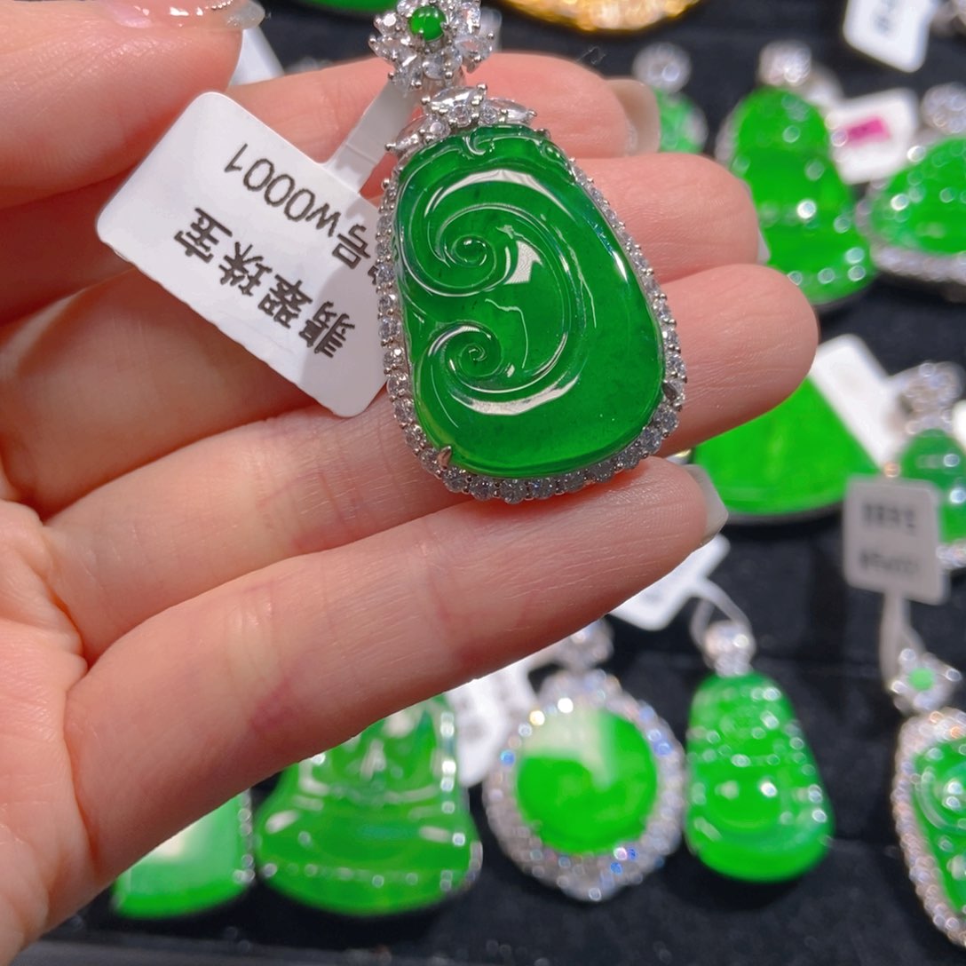 翡翠吊坠(不含链)银S925镶嵌