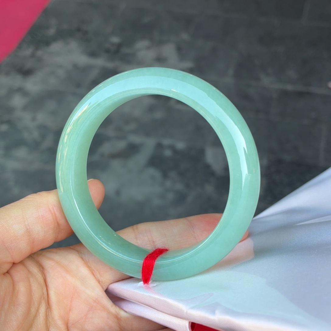 翡翠未镶嵌手镯天然缅甸翡翠手镯