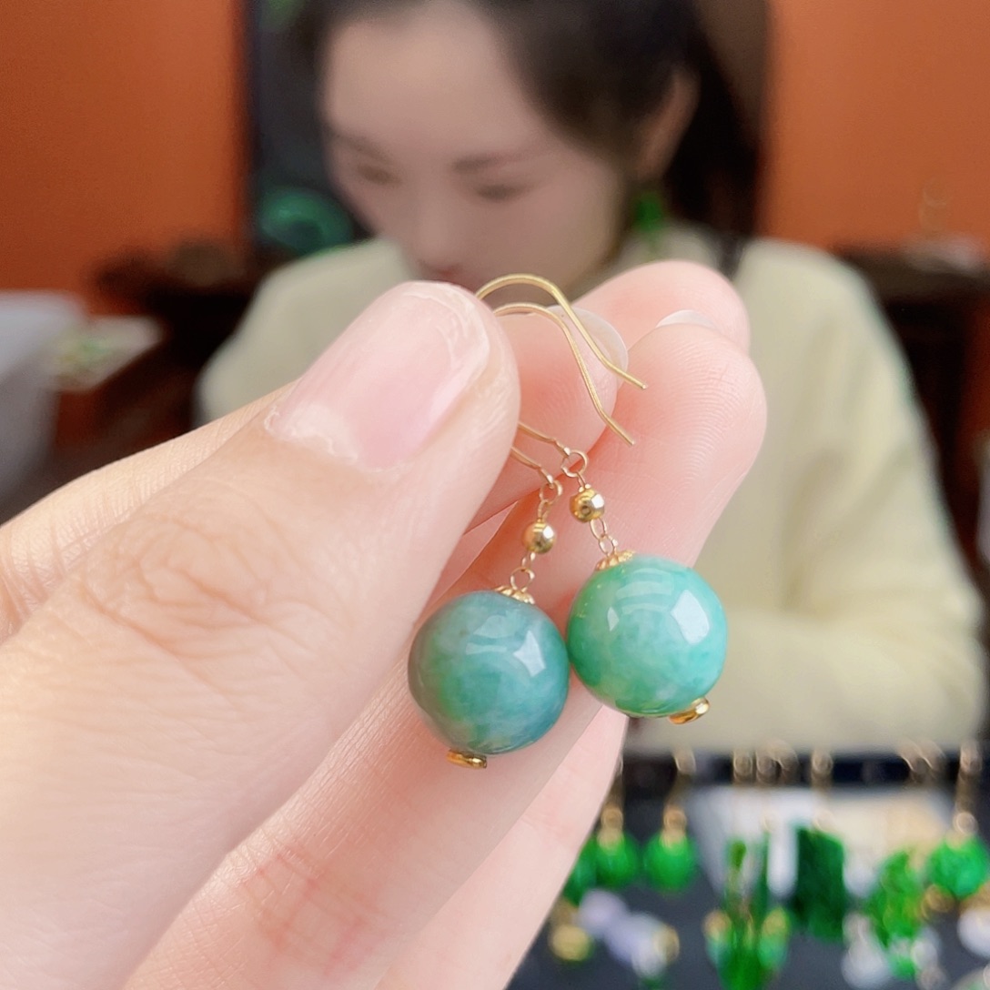 翡翠18K金镶嵌耳饰