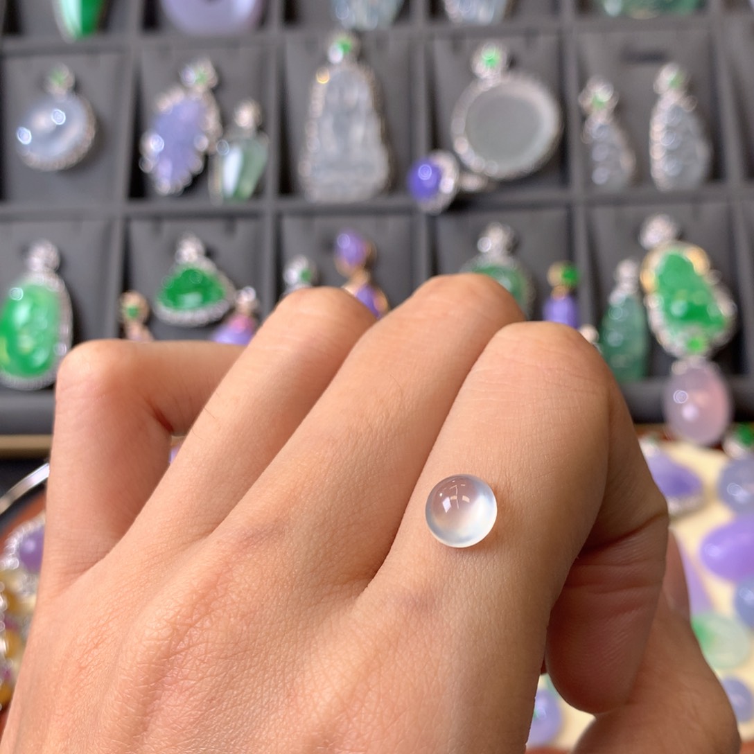 翡翠颈饰未镶嵌裸石