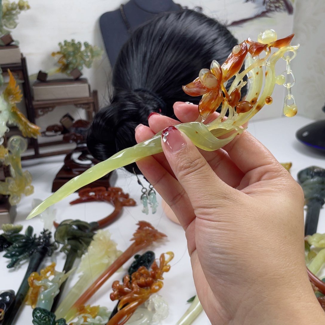 岫玉发饰未镶嵌佑***享岫玉兰花发簪