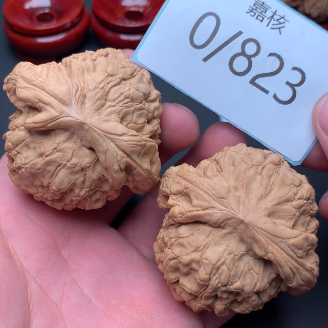 文玩核桃把件满肉全品龙鼎54