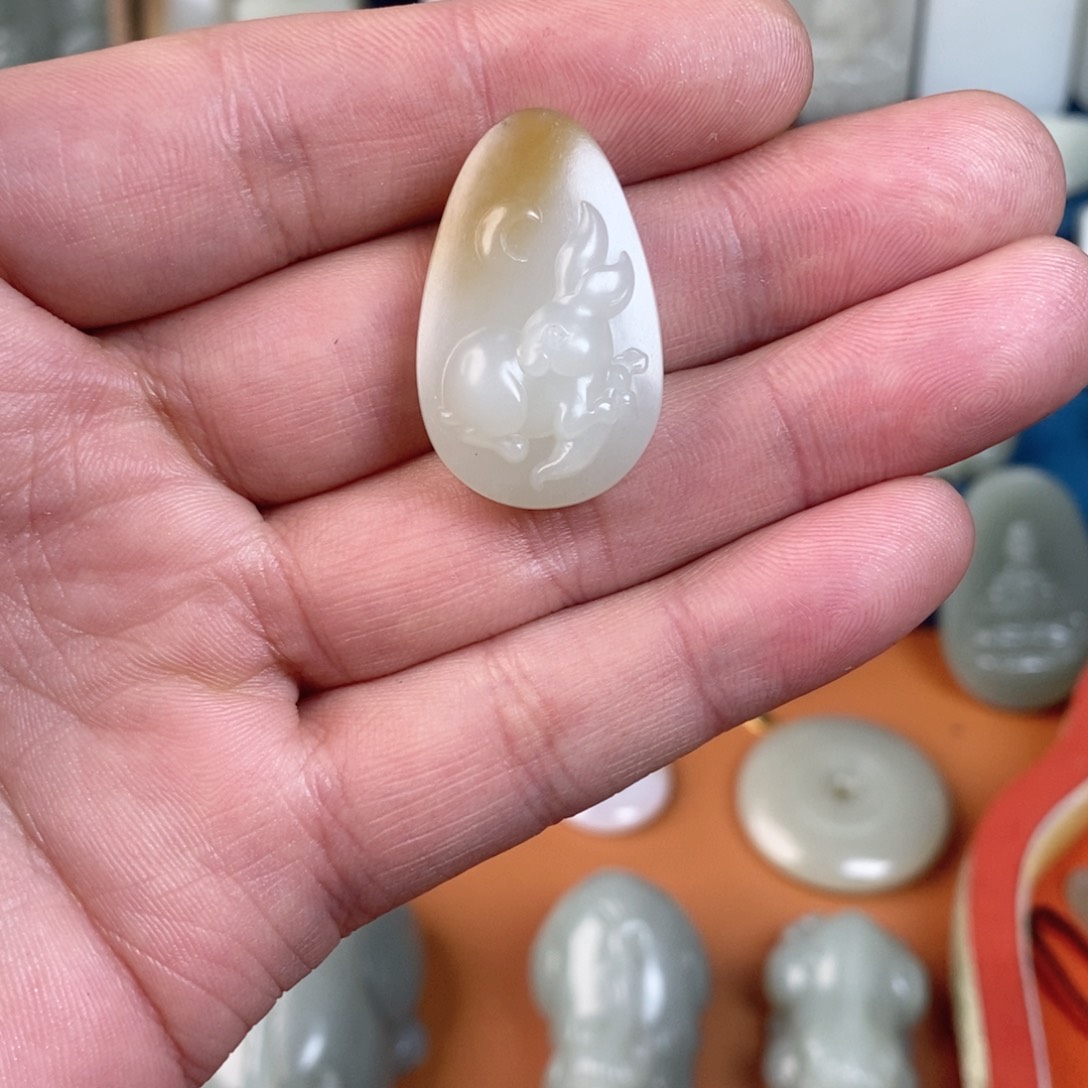 和田玉颈饰未镶嵌