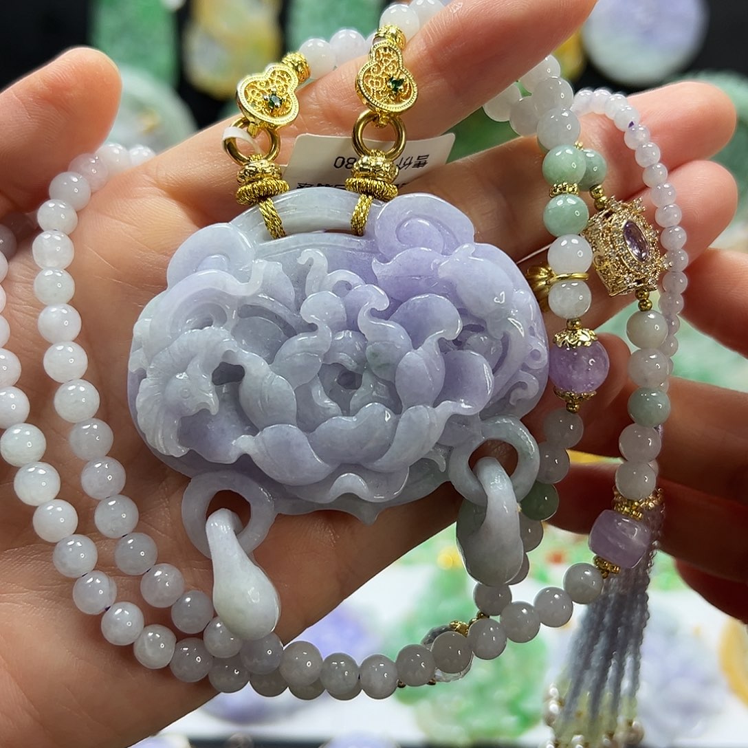 翡翠未镶嵌颈饰吊坠