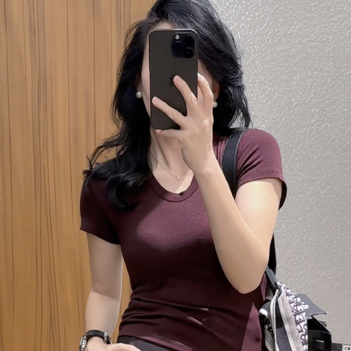 【晴晴推荐】弹力Ｔ～早秋款显瘦百搭简约T恤