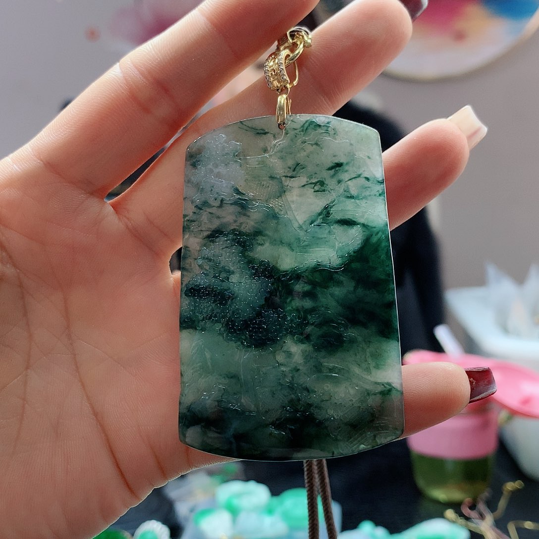 【闪购商品】翡翠吊坠(赠链)合金