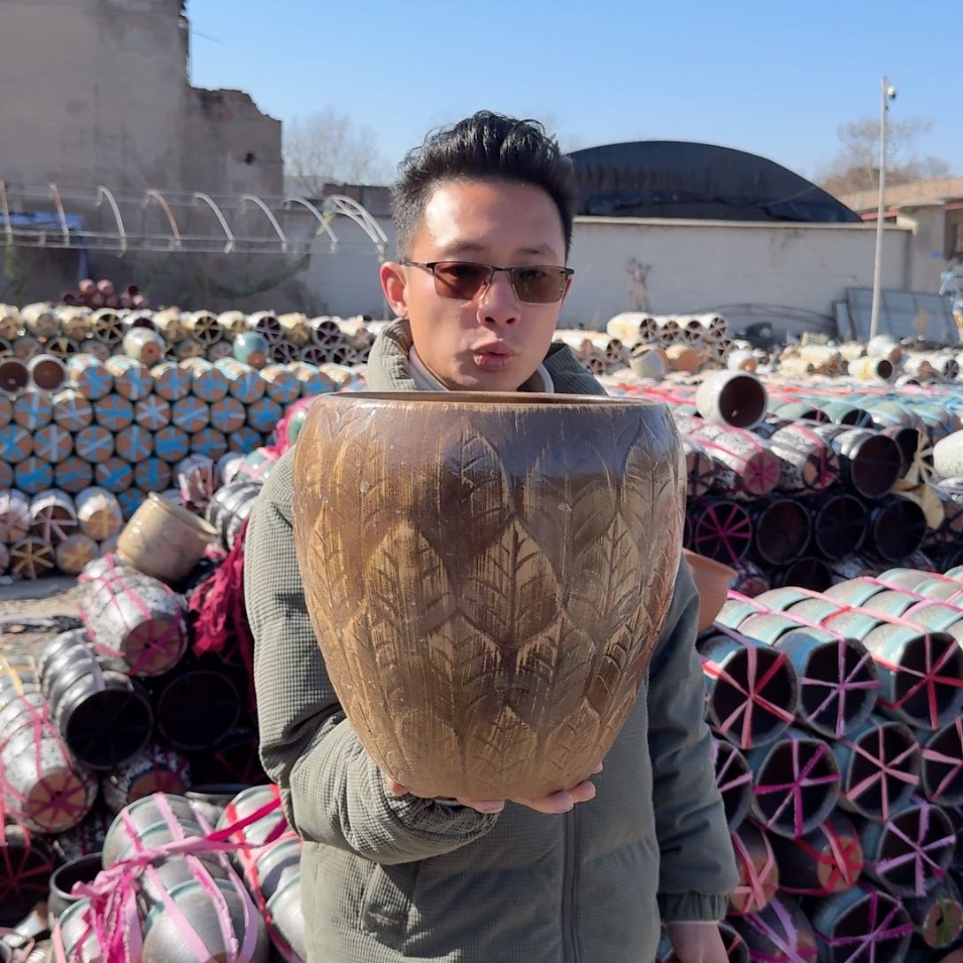 紫砂花盆口23高25（一个树叶柴烧