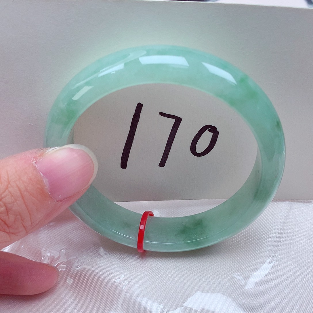 翡翠未镶嵌手镯翡翠