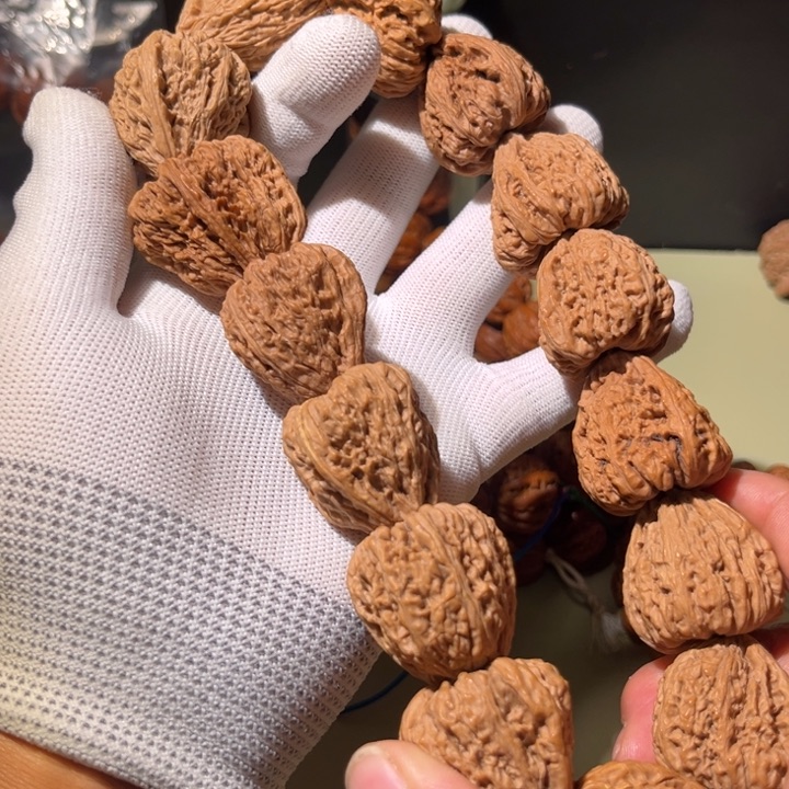 青***茂手串文玩核桃…………