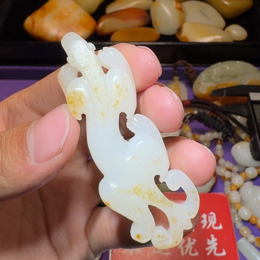 和田玉颈饰未镶嵌