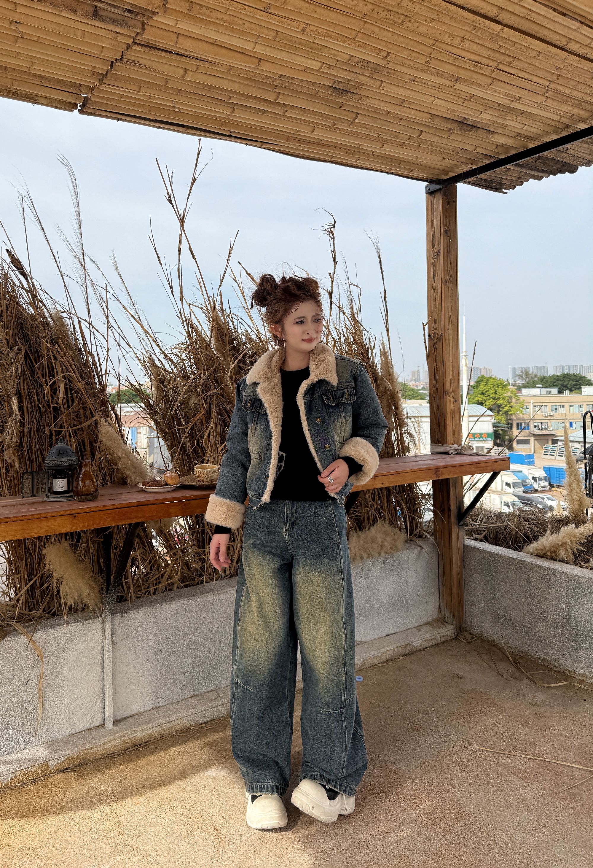 秋冬新款加绒弯刀显瘦设计感中高腰阔腿牛仔裤6086