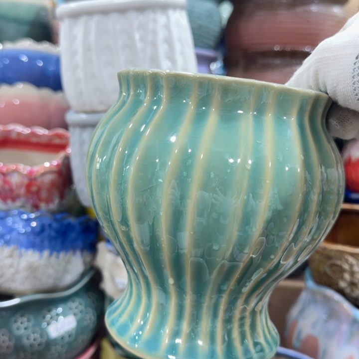 凑9块包邮，有孔，陶瓷花盆