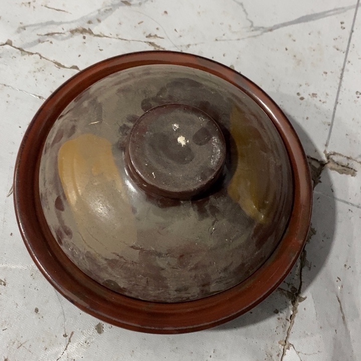 紫***麻瓷片五厂铁红釉砂锅微瑕疵