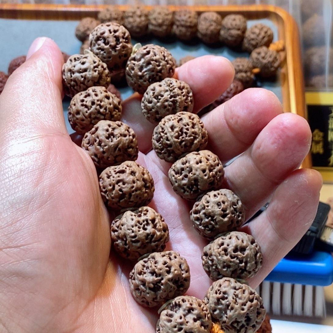 吊坠金刚菩提放漏蜂王20mm